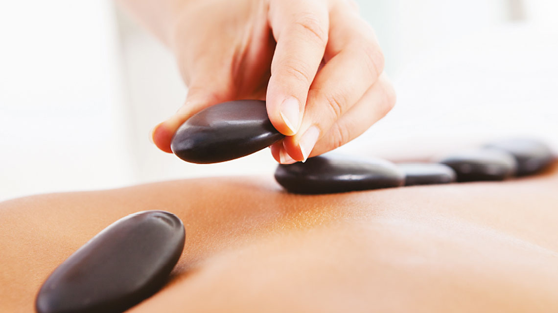 Kurs online masaż gorącymi kamieniami na platformie edukacyjnej Beauty Expert.